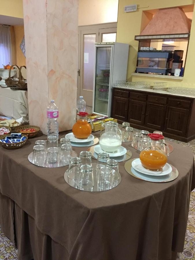 Hotel Attico Chianciano Terme Bagian luar foto