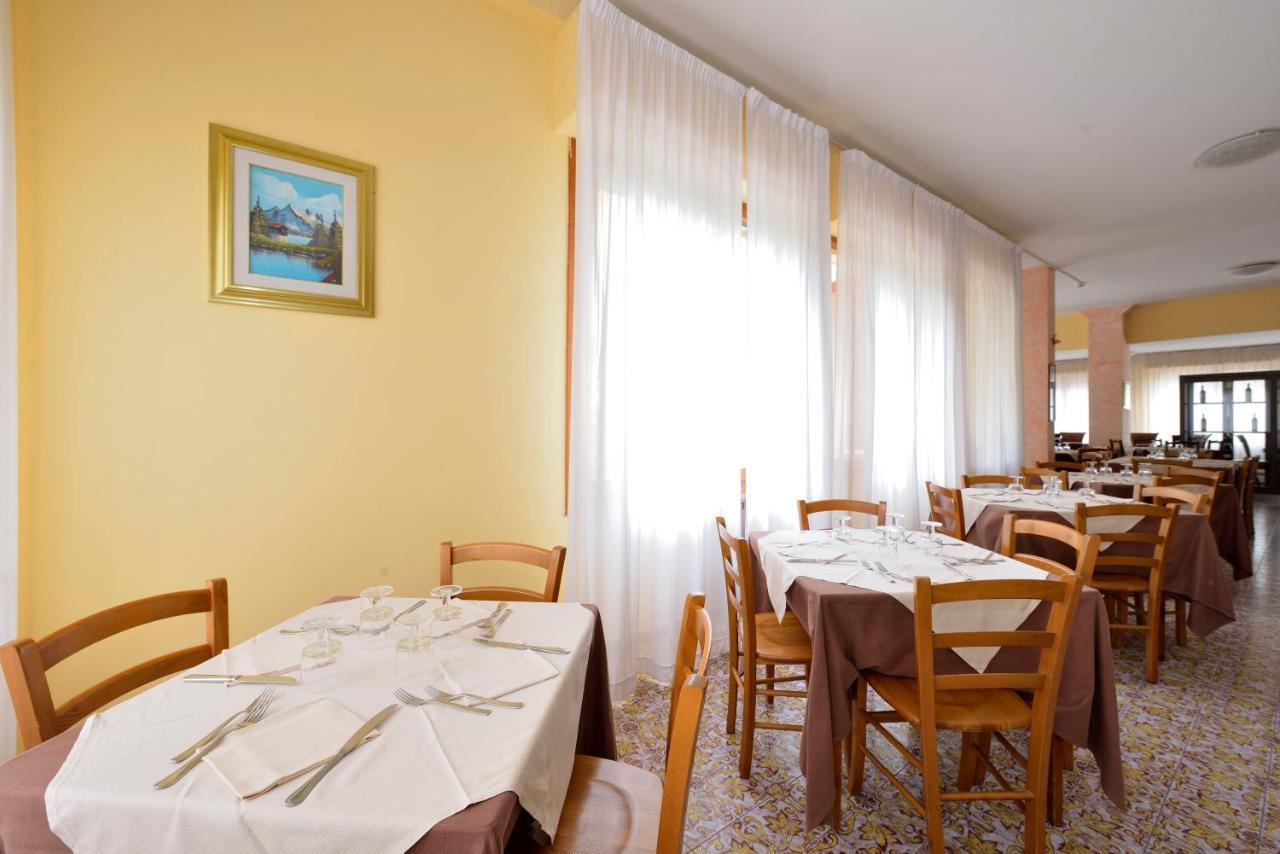 Hotel Attico Chianciano Terme Bagian luar foto
