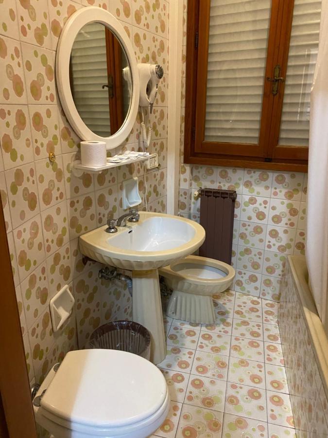 Hotel Attico Chianciano Terme Bagian luar foto