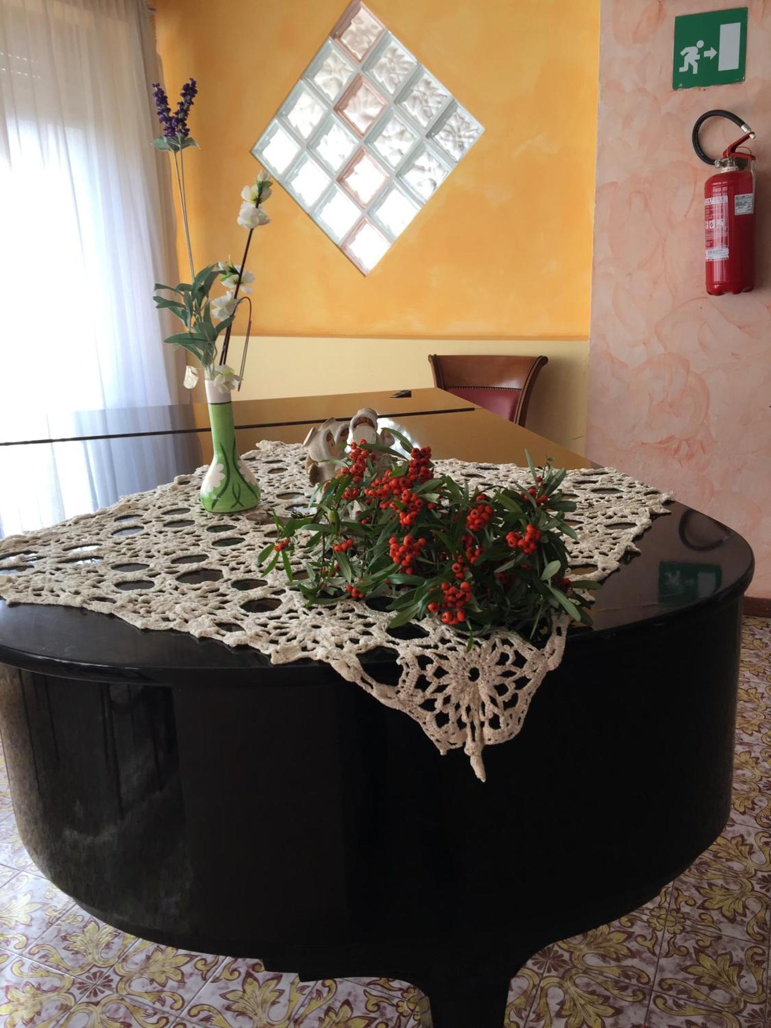 Hotel Attico Chianciano Terme Bagian luar foto